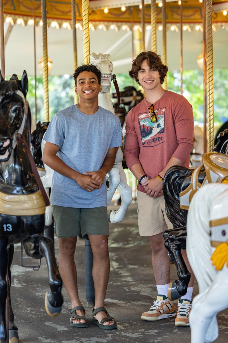 2 guys